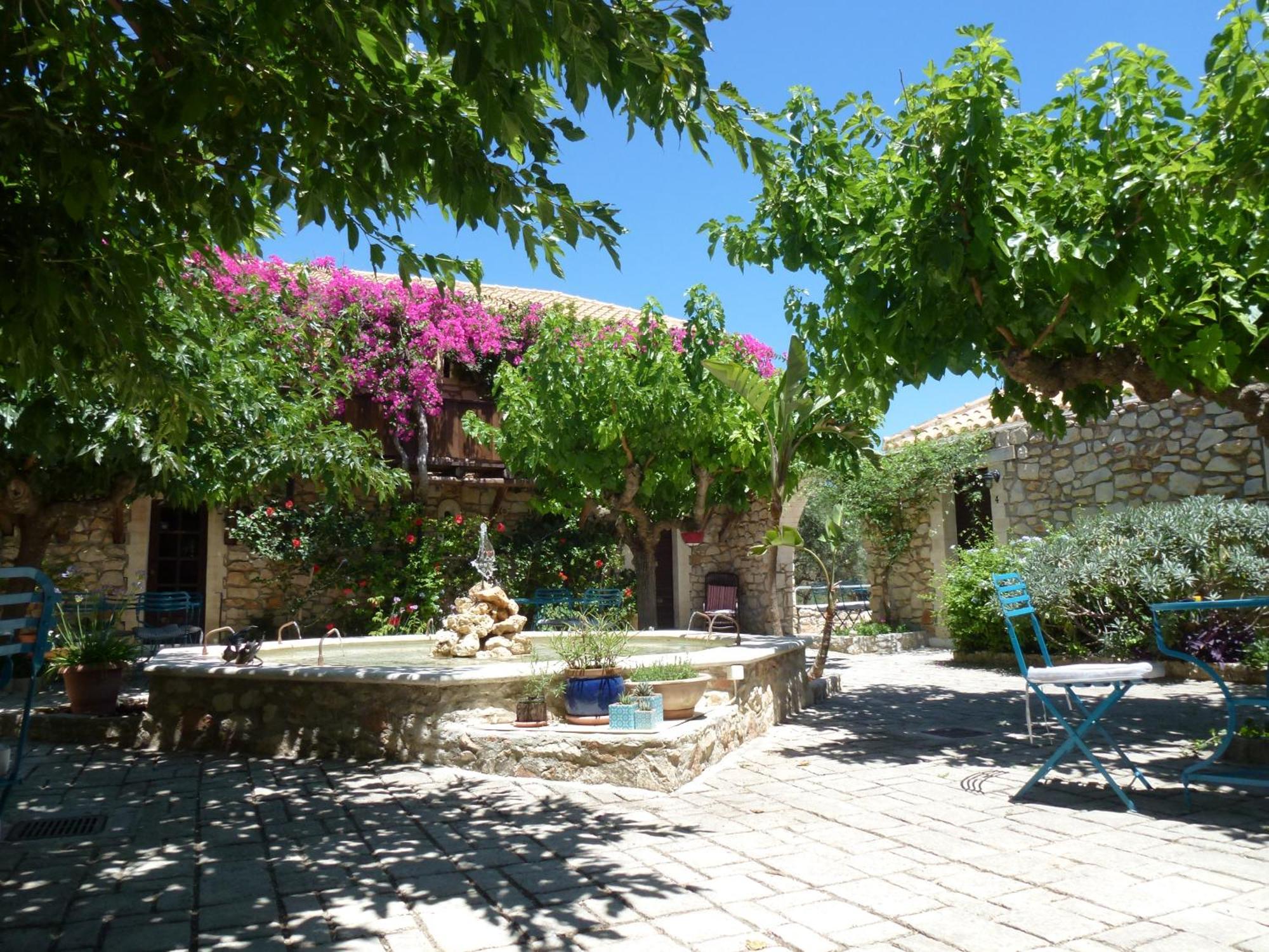 Tsivouli Nocľah s raňajkami Lithakia (Zakynthos)
